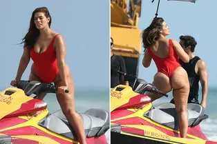 Плюс-сайз модель Эшли Грэм снялась в фотосесcии в стиле «Спасателей Малибу»