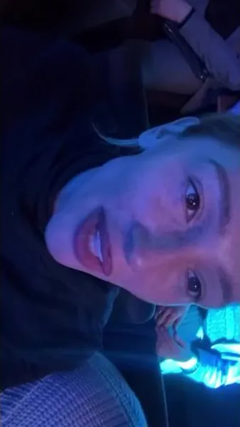 Нажми и смотри