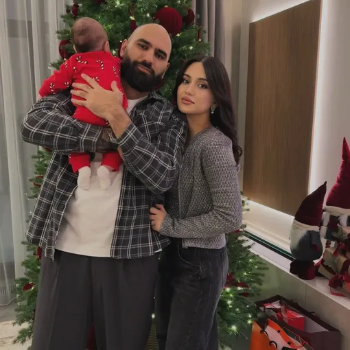 HammAli с женой Эмили и сыном Адамом