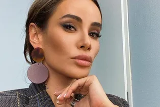 «Мы построим огромную виллу мечты»: Айза заявила, что купила землю на Бали «Мы построим огромную виллу мечты»: Айза заявила, что купила землю на Бали