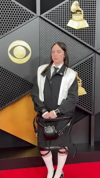 Нажми и смотри