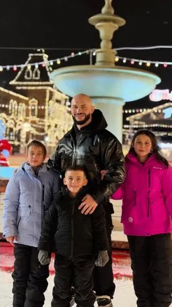 Нажми и смотри