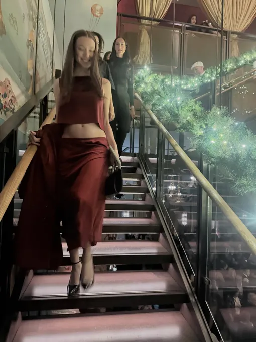 Жена Джастина Теру на вечеринке