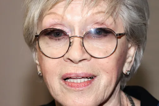 «Эльдар Рязанов сделал всё для моего комфорта»: Алиса Фрейндлих выступила на творческом вечере в Санкт-Петербурге «Эльдар Рязанов сделал всё для моего комфорта»: Алиса Фрейндлих выступила на творческом вечере в Санкт-Петербурге