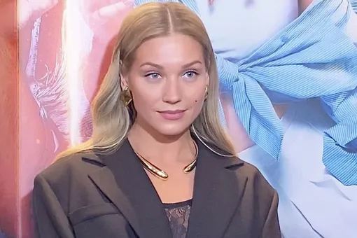 Кристина Асмус после преображения появилась на премьере фильма «Сводишь с ума» Кристина Асмус после преображения появилась на премьере фильма «Сводишь с ума»