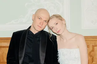 Юра Борисов с женой, Аня Чиповская, Светлана Бондарчук и другие на премьере фильма «Пророк. История Александра Пушкина» Юра Борисов с женой, Аня Чиповская, Светлана Бондарчук и другие на премьере фильма «Пророк. История Александра Пушкина»