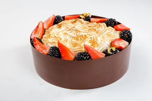 Красивые и вкусные: настоящее кондитерское дефиле Haute couture от Novotel Красивые и вкусные: настоящее кондитерское дефиле Haute couture от Novotel