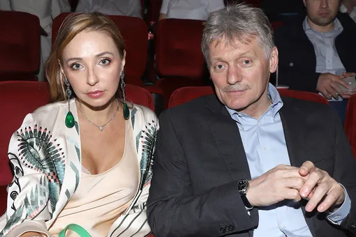 «Первые выступления»: Песков признался, что волновался за дочь от Навки во время ее дебюта в танцах на льду «Первые выступления»: Песков признался, что волновался за дочь от Навки во время ее дебюта в танцах на льду