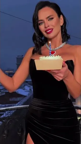 Нажми и смотри