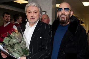 Михаил Шуфутинский признался, что его хит «3 сентября» появился благодаря песне Вячеслава Добрынина Михаил Шуфутинский признался, что его хит «3 сентября» появился благодаря песне Вячеслава Добрынина