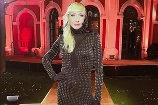 «У стеночки стояла девочка»: Орбакайте произвела фурор на «Что? Где? Когда?» «У стеночки стояла девочка»: Орбакайте произвела фурор на «Что? Где? Когда?»