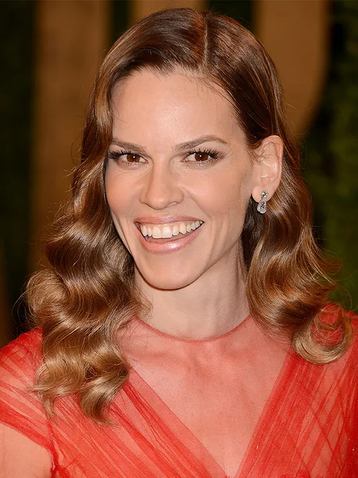 Тяжелая нижняя челюсть и грубые черты лица не помешали нестандартной актрисе Хилари Суонк получить два «Оскара» актрисы с нестандартной внешностью