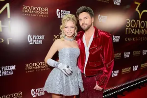 Юная певица Алиса подарила ключ от сердца Александру Панайотову Юная певица Алиса подарила ключ от сердца Александру Панайотову