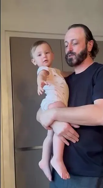 Нажми и смотри