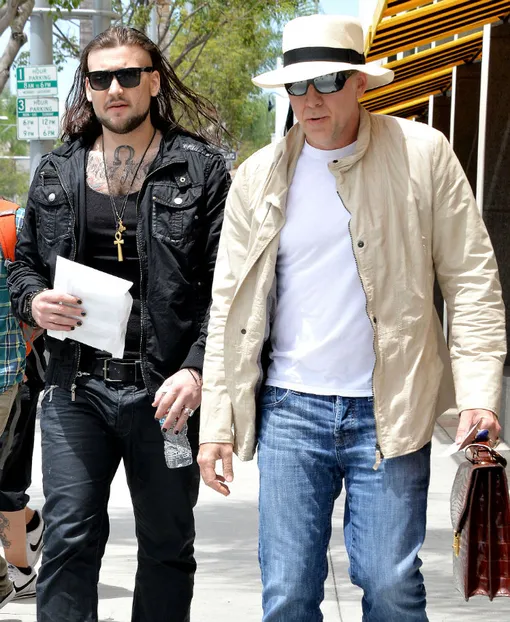 Уэстон и Николас Кейдж