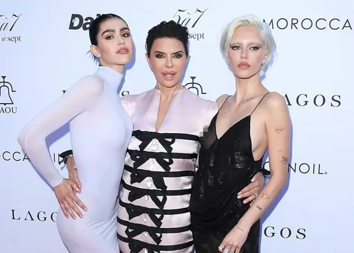 Амелия Хэмлин, Лиза Ринна, Делайла Хэмлин