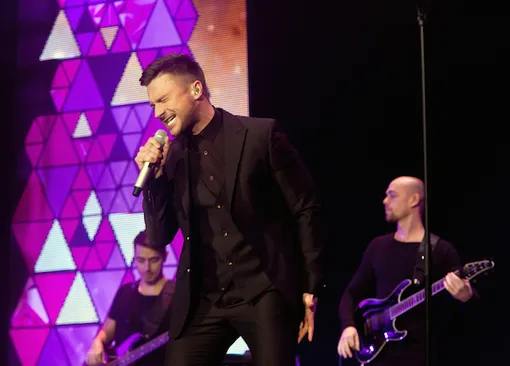 В свою новую песню он влюбился сразу