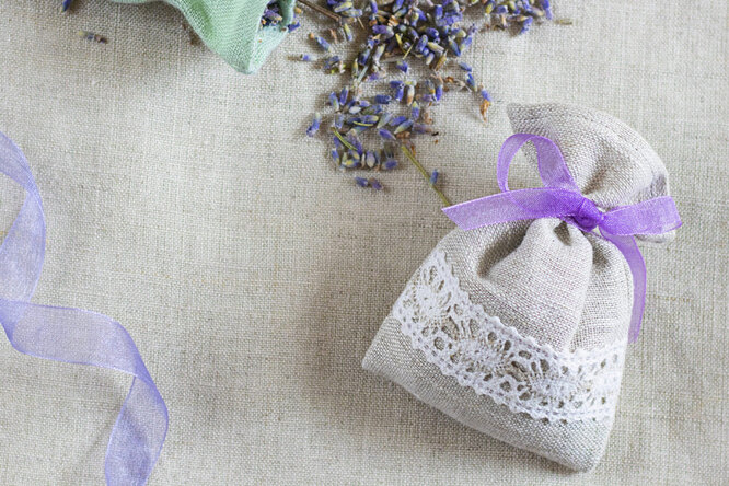 how to add perfume to linen and clothes