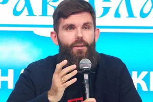 «Лида столько всего выдержала»: телеведущий Роман Голованов заявил, что его жена родила сына «Лида столько всего выдержала»: телеведущий Роман Голованов заявил, что его жена родила сына