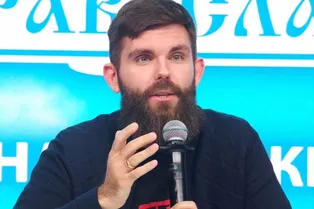 «Лида столько всего выдержала»: телеведущий Роман Голованов заявил, что его жена родила сына «Лида столько всего выдержала»: телеведущий Роман Голованов заявил, что его жена родила сына