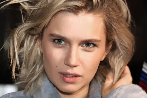 «Я появилась всего на 3 секунды»: Дарья Мельникова расплакалась на премьере фильма «Папины дочки. Мама вернулась» «Я появилась всего на 3 секунды»: Дарья Мельникова расплакалась на премьере фильма «Папины дочки. Мама вернулась»