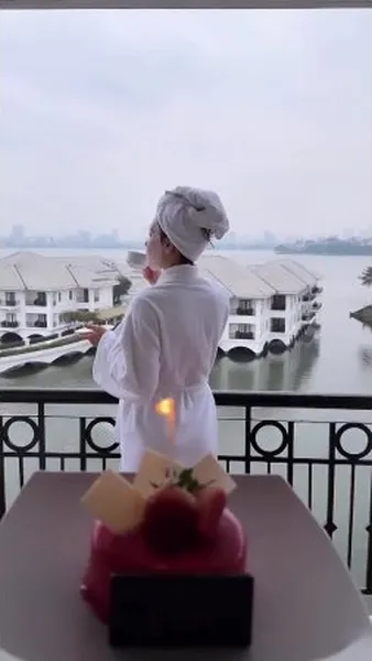 Нажми и смотри