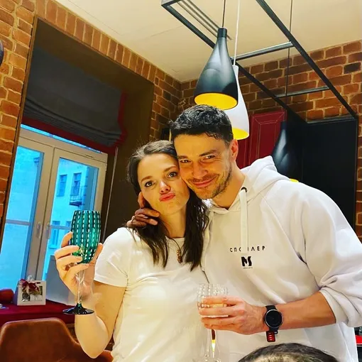 Елизавета Боярская не стесняется показать себя в домашней обстановке