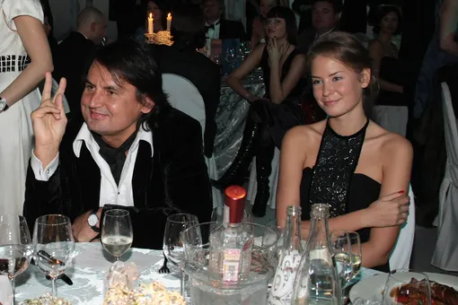 Рустам Тарико с супругой Аленой