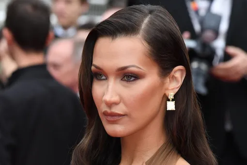 «Я рыдала, отказываясь от работы»: Белла Хадид рассказала о борьбе с болезнью Лайма «Я рыдала, отказываясь от работы»: Белла Хадид рассказала о борьбе с болезнью Лайма