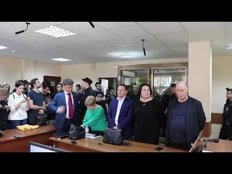 Нажми и смотри