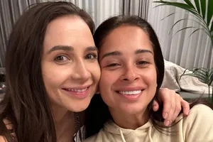 «Рыдаю третьи сутки»: подруга попавшей в онкологическую реанимацию Лерчек раскрыла ее страшный диагноз