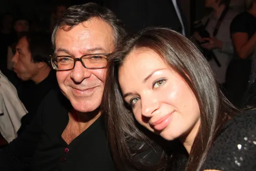 «Федин папа предложил мне сделать аборт»: бывшая жена Урганта рассказала, как смогла родить «Федин папа предложил мне сделать аборт»: бывшая жена Урганта рассказала, как смогла родить