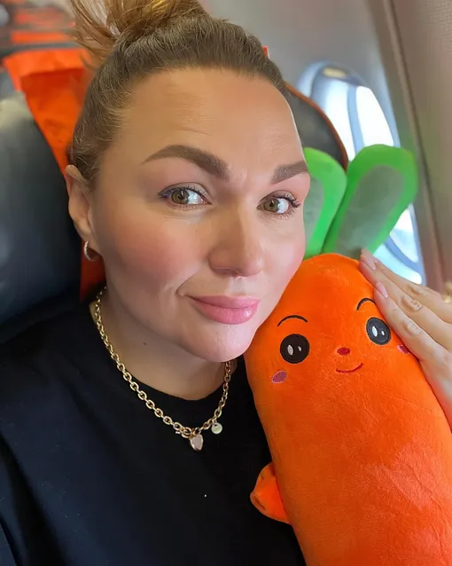 Надежда Ангарская разоблачила мошенника Надежда Ангарская разоблачила мошенника