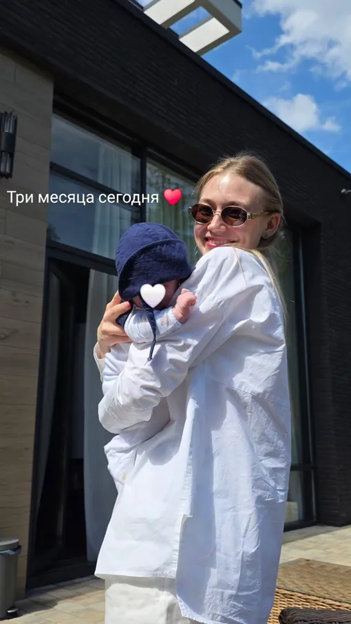 Оксана Акиньшина с сыном Лео Оксана Акиньшина с сыном Лео
