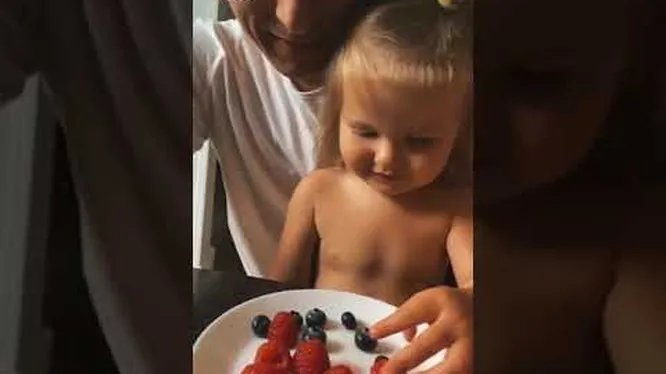 Нажми и смотри