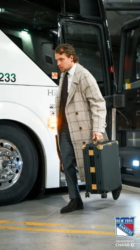 Артемий Панарин пока никак не прокомментировал обвинения в сексуальном насилии