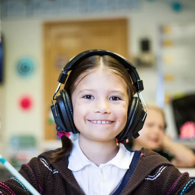 Пережить переезд: как помочь ребенку не забыть родной язык, если вы больше не живете в России