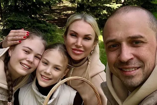 «Сдала ЕГЭ на 100 баллов и поступила на бюджет»: жена Олега Верещагина рассказала о достижении дочери «Сдала ЕГЭ на 100 баллов и поступила на бюджет»: жена Олега Верещагина рассказала о достижении дочери