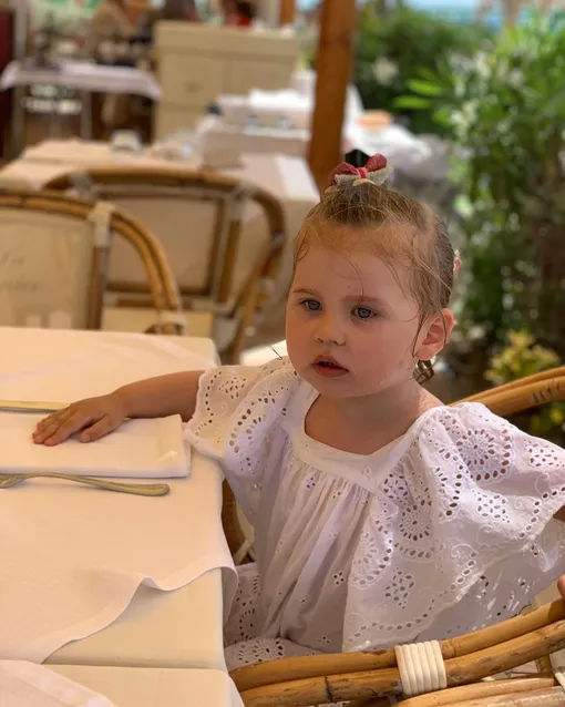 Пелагея поздравила Таисию с днем рождения