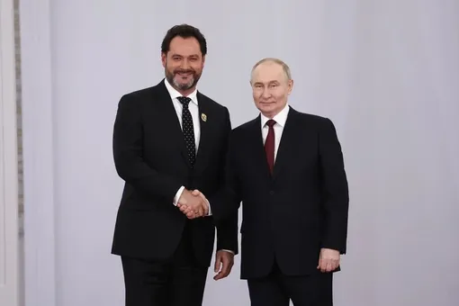 Ильдар Абдразаков и Владимир Путин