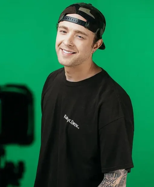 Егор Крид и Валя Карнавал расстались