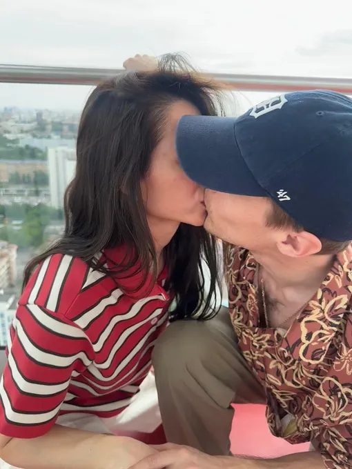 Иван Янковский нежно поцеловал Диану Пожарскую Иван Янковский нежно поцеловал Диану Пожарскую