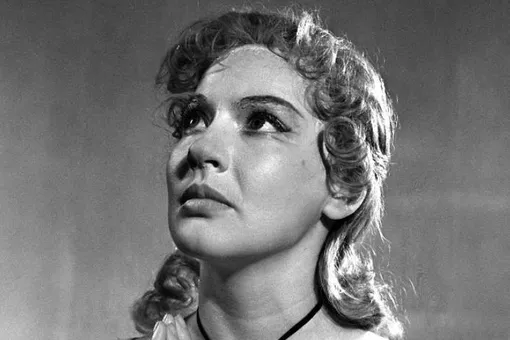 Умерла от тяжелой болезни актриса фильмов «Дети Ванюшина» и «Дым Отечества» Елизавета Волгина Умерла от тяжелой болезни актриса фильмов «Дети Ванюшина» и «Дым Отечества» Елизавета Волгина