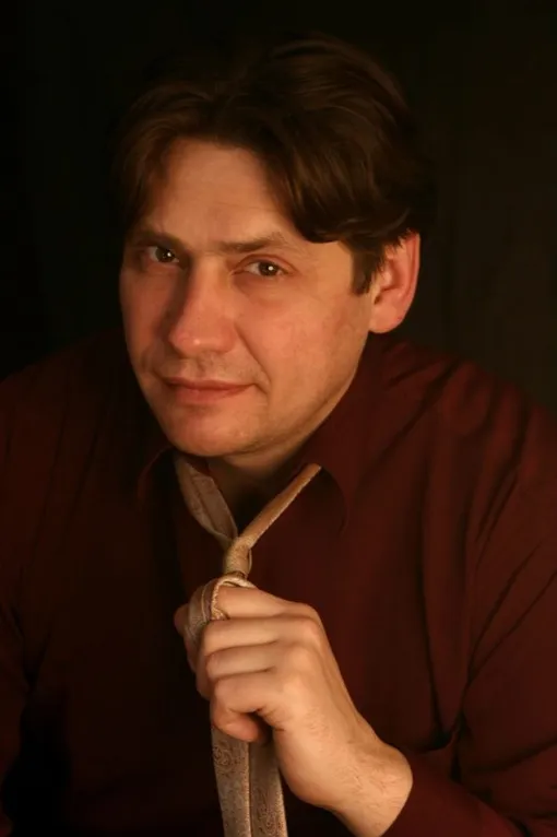 Павел Суетин получил ранение