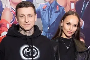 «Сегодня ровно пять лет нашей первой встрече»: жена Павла Мамаева показала фигуру в купальнике на итальянском курорте «Сегодня ровно пять лет нашей первой встрече»: жена Павла Мамаева показала фигуру в купальнике на итальянском курорте