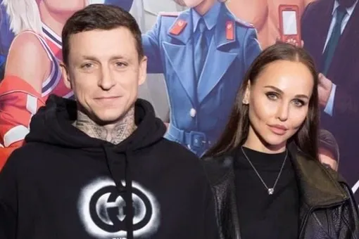 «Сегодня ровно пять лет нашей первой встрече»: жена Павла Мамаева показала фигуру в купальнике на итальянском курорте «Сегодня ровно пять лет нашей первой встрече»: жена Павла Мамаева показала фигуру в купальнике на итальянском курорте