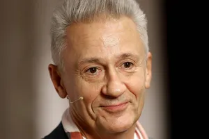 «Уникальный случай»: Олег Меньшиков рассказал, кто в Театре Ермоловой поставит «Мастера и Маргариту» «Уникальный случай»: Олег Меньшиков рассказал, кто в Театре Ермоловой поставит «Мастера и Маргариту»