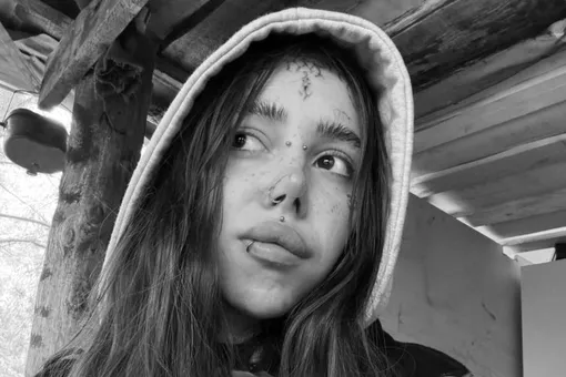 Скоропостижно скончалась в 24 года одна из самых скандальных треш-блогерш России Домна Белявская Скоропостижно скончалась в 24 года одна из самых скандальных треш-блогерш России Домна Белявская