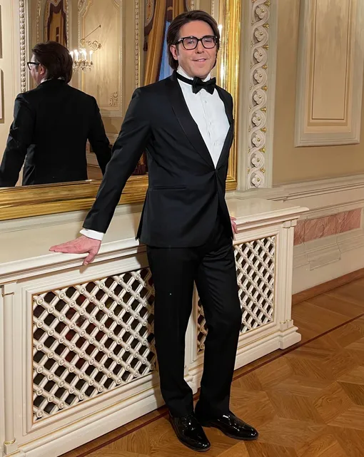 Андрей Малахов заявил, что любовник Полины Дибровой с женой появились на его шоу