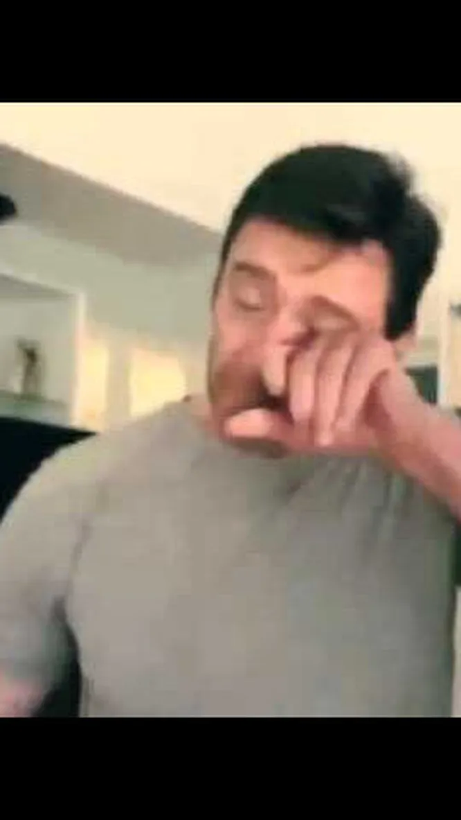 Нажми и смотри